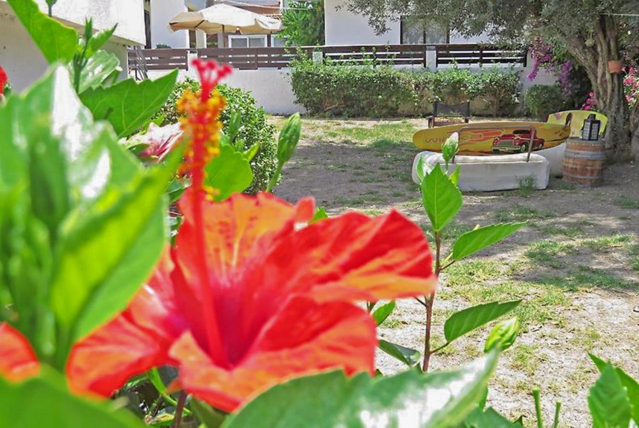 Debbi Appartments And Hotel Ialysos  Exterior foto